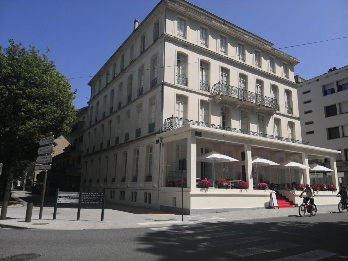 Royal Luchon Aparthotel Bagnères-de-Luchon Exteriör bild