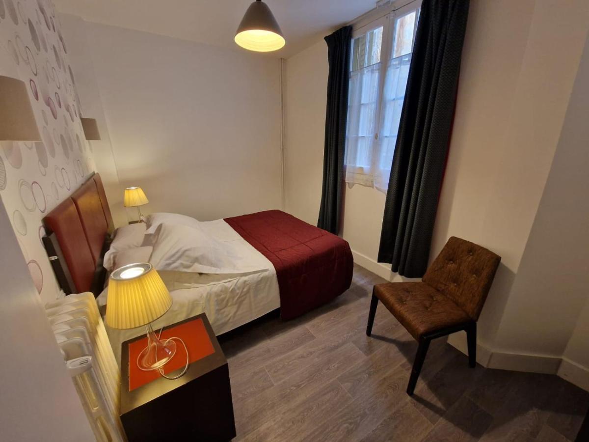 Royal Luchon Aparthotel Bagnères-de-Luchon Exteriör bild