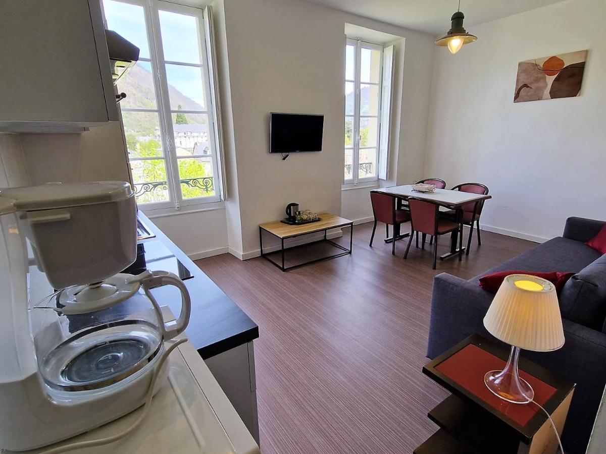 Royal Luchon Aparthotel Bagnères-de-Luchon Exteriör bild