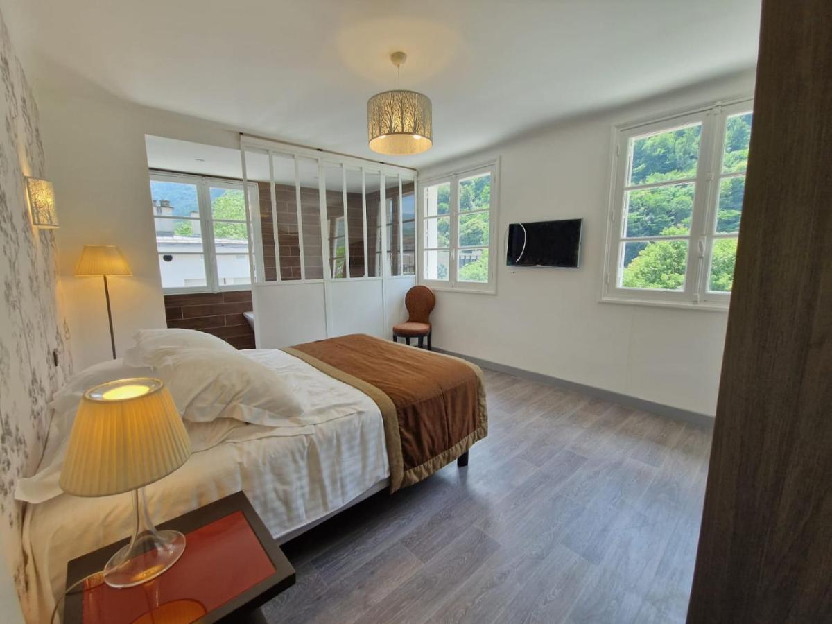 Royal Luchon Aparthotel Bagnères-de-Luchon Exteriör bild