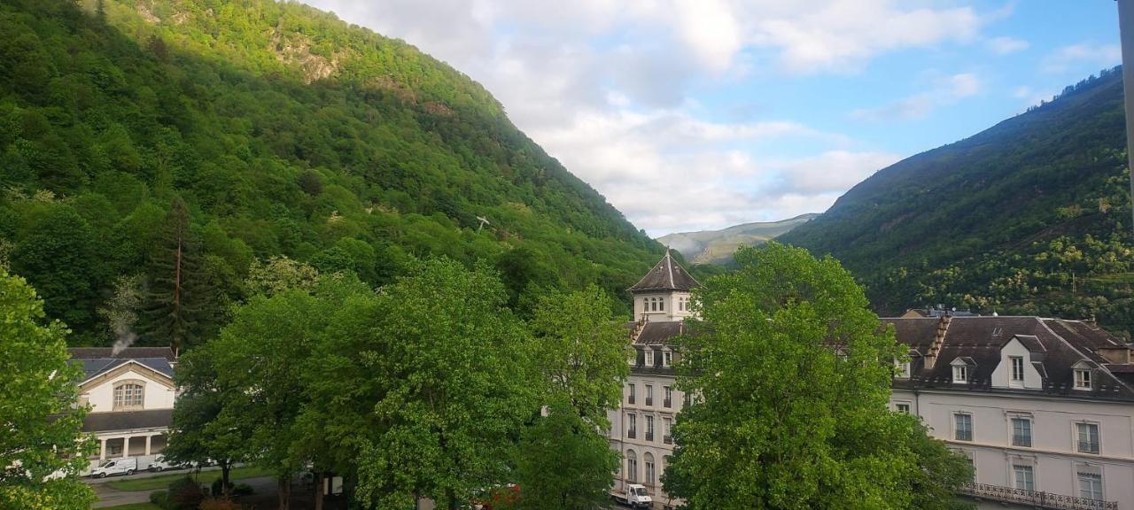 Royal Luchon Aparthotel Bagnères-de-Luchon Exteriör bild