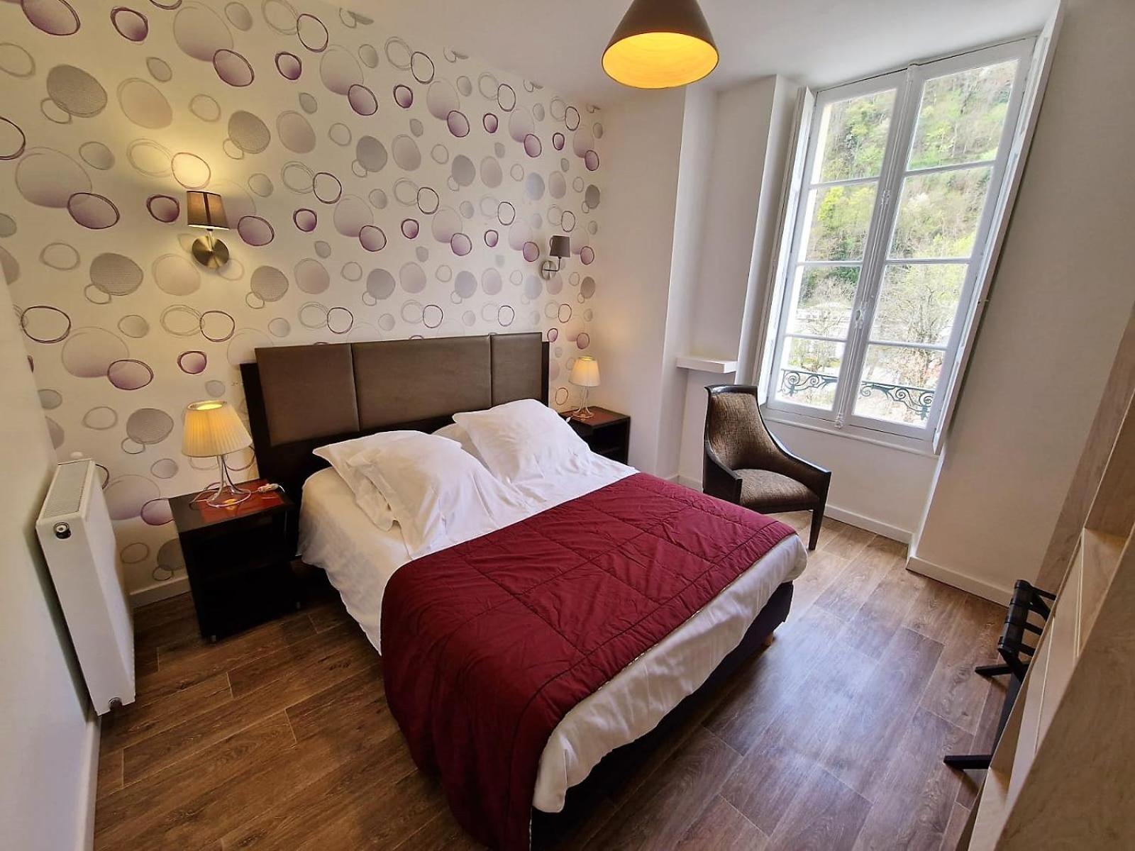 Royal Luchon Aparthotel Bagnères-de-Luchon Exteriör bild
