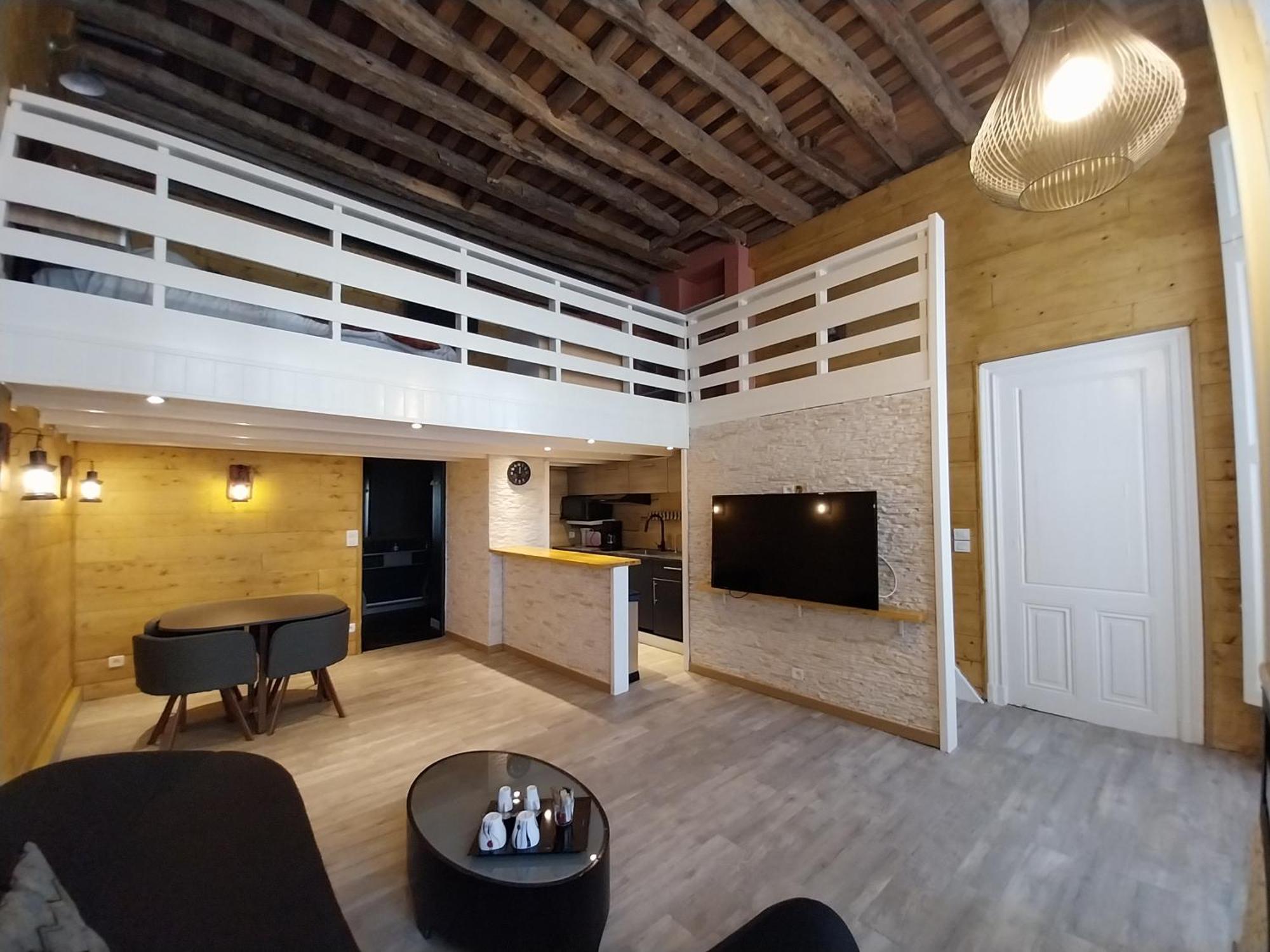 Royal Luchon Aparthotel Bagnères-de-Luchon Exteriör bild