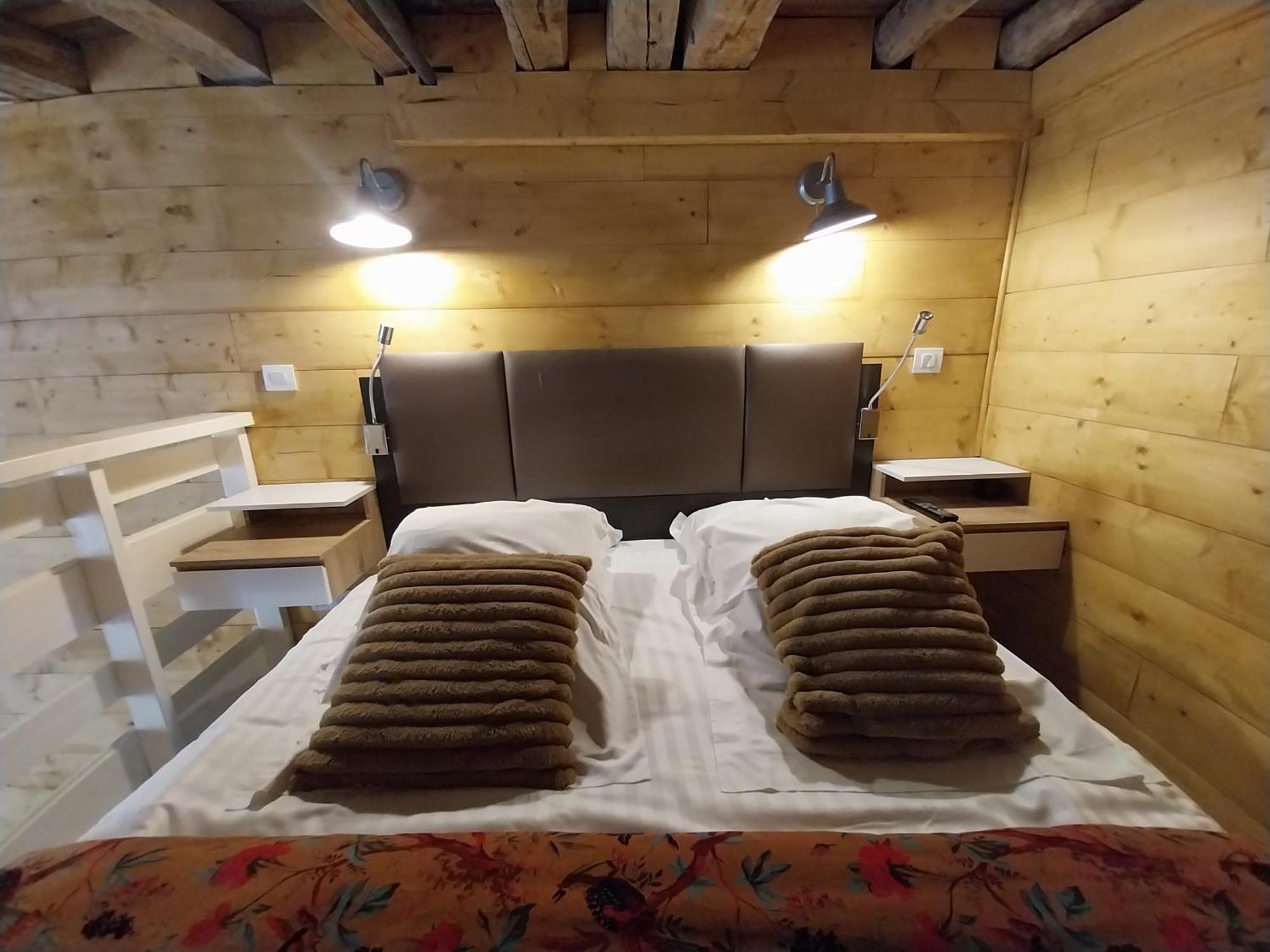 Royal Luchon Aparthotel Bagnères-de-Luchon Exteriör bild